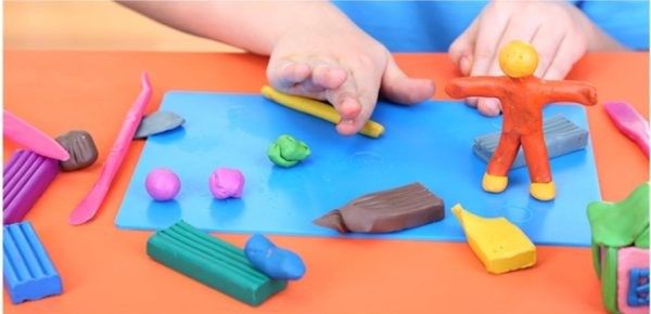 Un ritorno a scuola da modellare:  arriva a Milano Pongo Factory – Back to School Edition