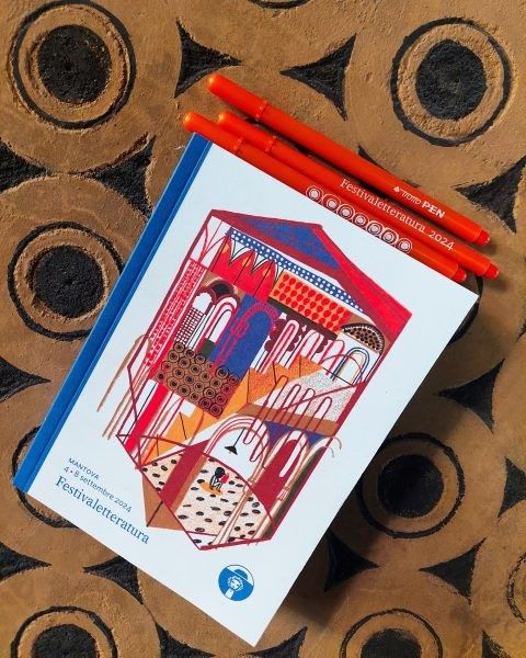 Tratto PEN, la penna pennarello Made in Italy, da 20 anni al fianco di Festivaletteratura, torna a Mantova per l’edizione 2024 (4-8 settembre).